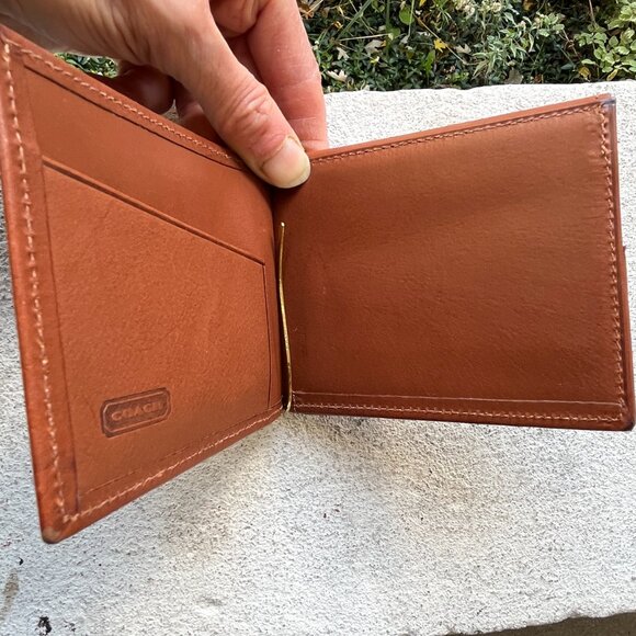 COACH Vintage 90s Mens Water Buffalo Breast Pocket Billfold British Tan Wallet - Picture 4 of 6